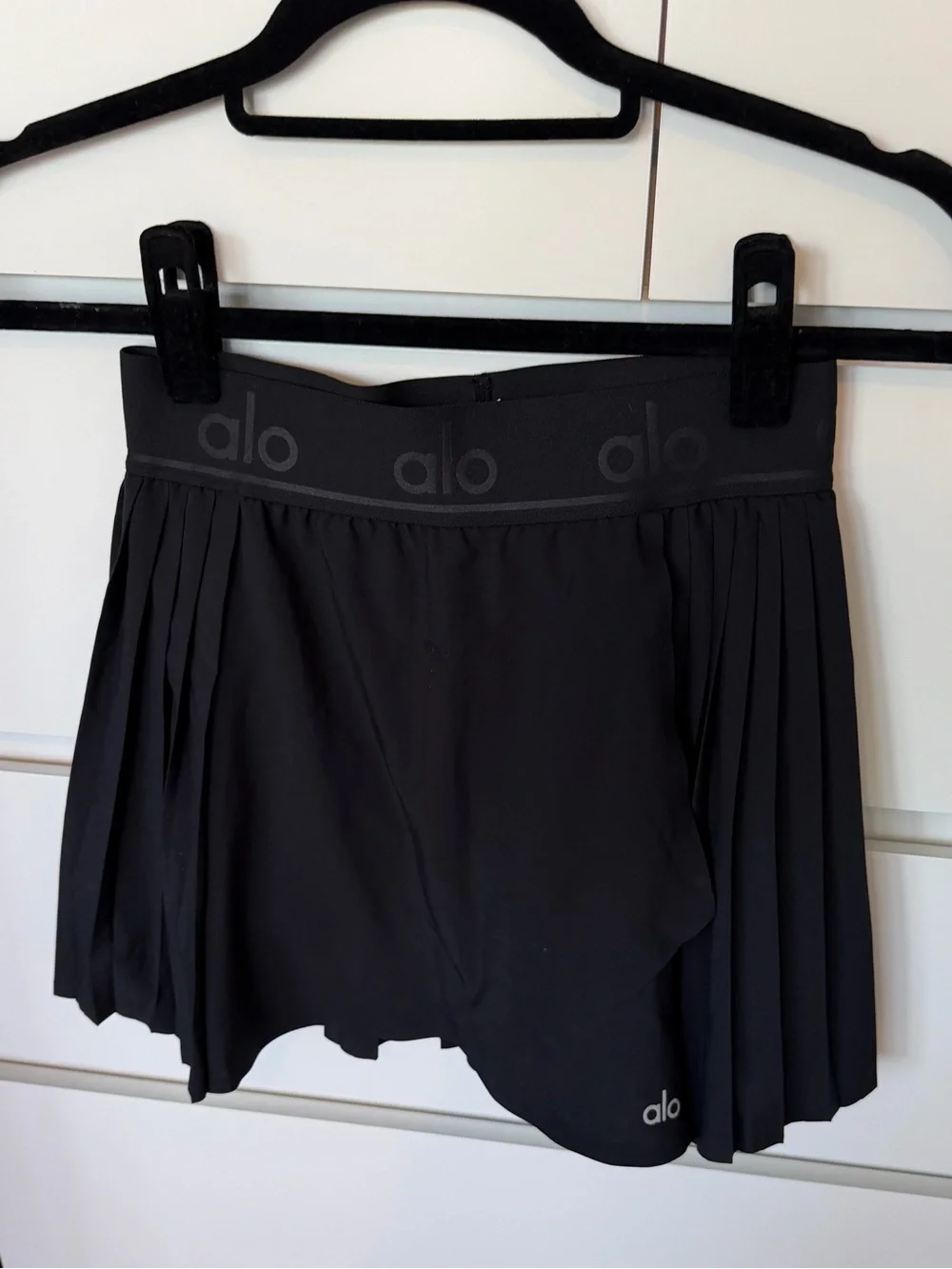 ALO Yoga Aces Tennis Skirt with Built-In Shorts